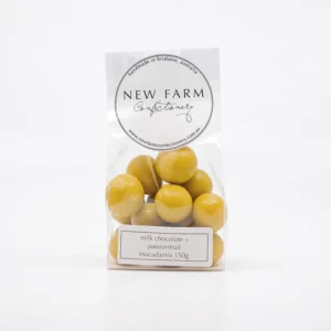 MILK CHOCOLATE+PASSIONFRUIT COATED MACADAMIA NUT 150G